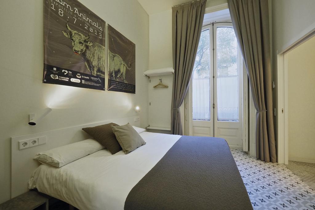 Uma Suites Pau Claris Barcelona Eksteriør billede